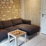 Hébergement de vacances Grande Maison Rénovée, Piscine, 4 Chambres, Vaste Terrain, Près Piste Cyclable Et Pêche, Wi-fi Inclus - Fr-1-426-408 *