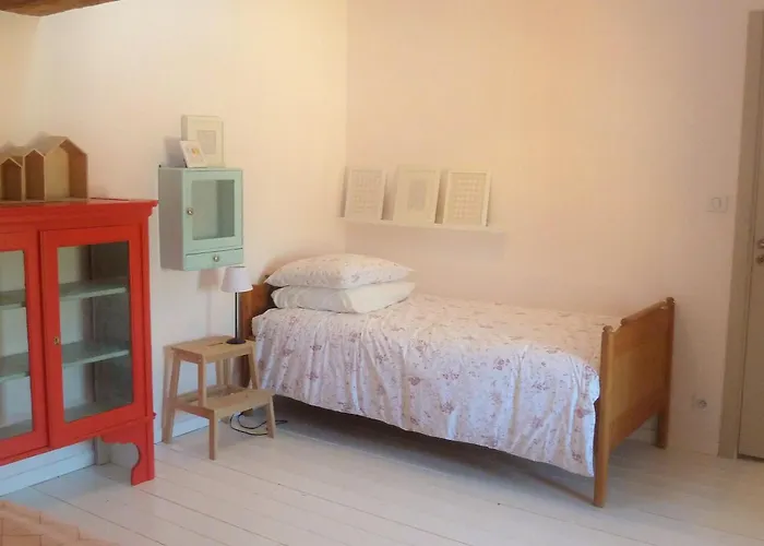 Grande Maison Renovee, Piscine, 4 Chambres, Vaste Terrain, Pres Piste Cyclable Et Peche, Wi-fi Inclus - Fr-1-426-408 בית נופש