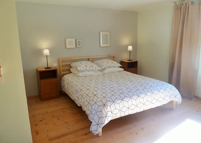 Grande Maison Renovee, Piscine, 4 Chambres, Vaste Terrain, Pres Piste Cyclable Et Peche, Wi-fi Inclus - Fr-1-426-408 * פונטנה-לה-קומט