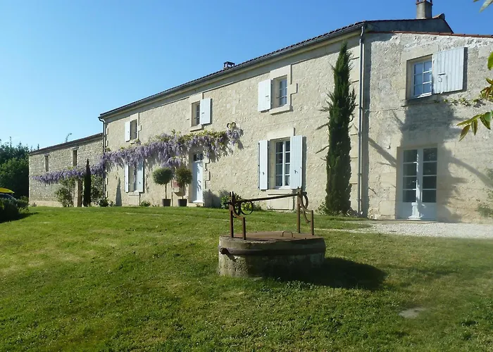 Grande Maison Renovee, Piscine, 4 Chambres, Vaste Terrain, Pres Piste Cyclable Et Peche, Wi-fi Inclus - Fr-1-426-408 בית נופש פונטנה-לה-קומט