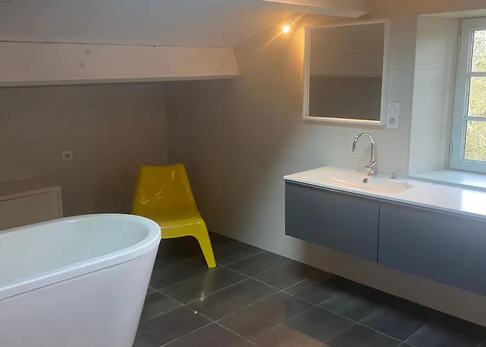 בית נופש Grande Maison Renovee, Piscine, 4 Chambres, Vaste Terrain, Pres Piste Cyclable Et Peche, Wi-fi Inclus - Fr-1-426-408