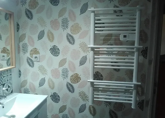 Grande Maison Renovee, Piscine, 4 Chambres, Vaste Terrain, Pres Piste Cyclable Et Peche, Wi-fi Inclus - Fr-1-426-408 בית נופש